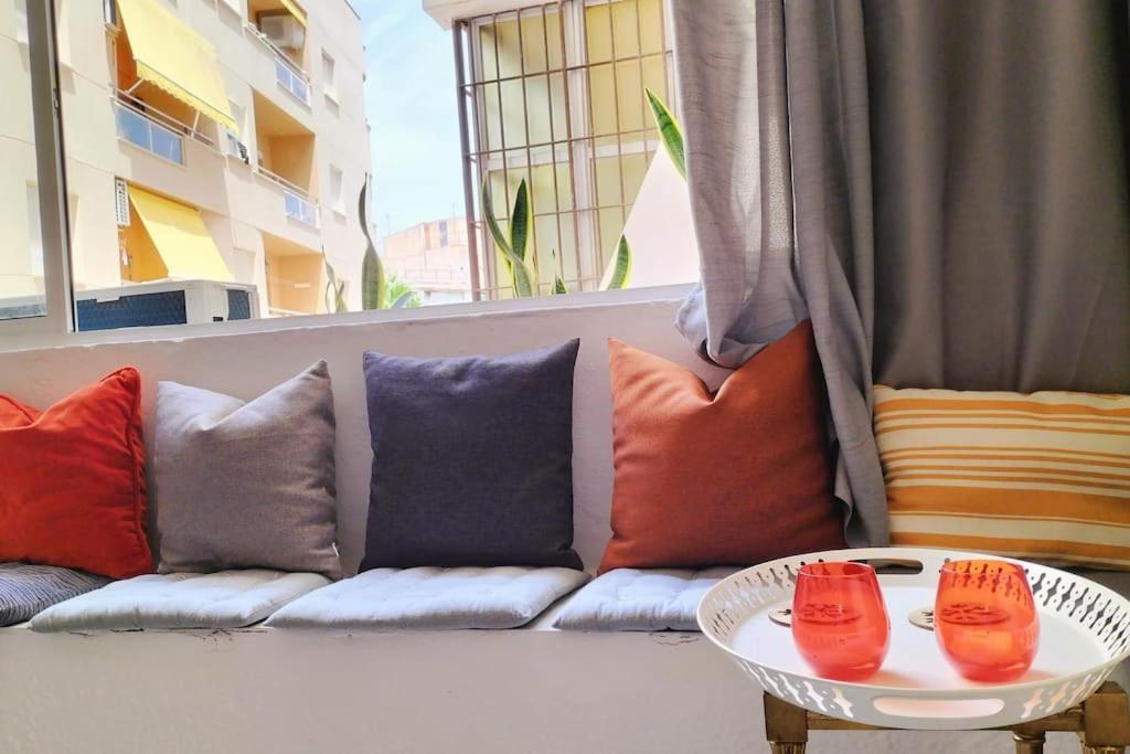 Bonito Apartamento De Dos Dormitorios En El Centro Y Calle San Miguel Τορρεμολίνος Εξωτερικό φωτογραφία