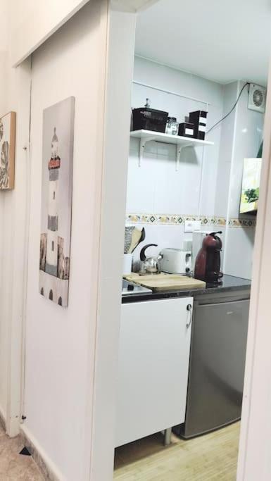 Bonito Apartamento De Dos Dormitorios En El Centro Y Calle San Miguel Τορρεμολίνος Εξωτερικό φωτογραφία
