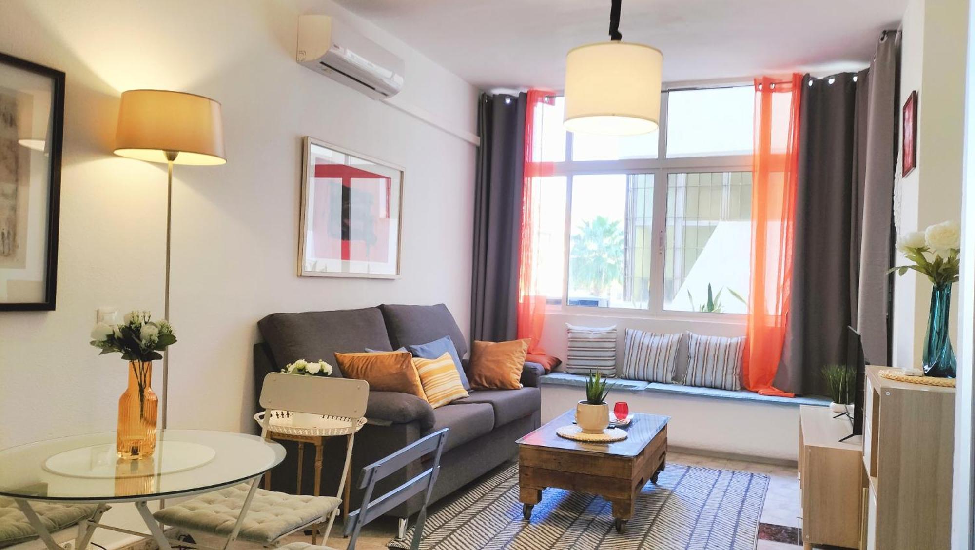 Bonito Apartamento De Dos Dormitorios En El Centro Y Calle San Miguel Τορρεμολίνος Εξωτερικό φωτογραφία