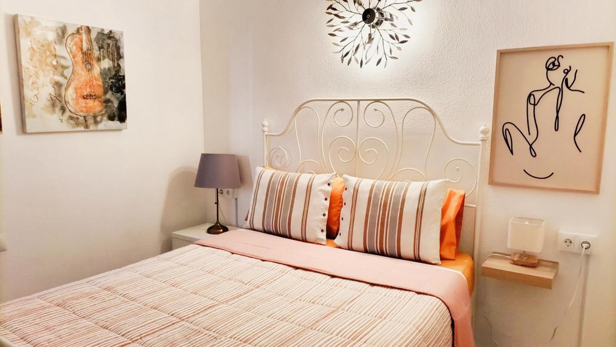 Bonito Apartamento De Dos Dormitorios En El Centro Y Calle San Miguel Τορρεμολίνος Εξωτερικό φωτογραφία